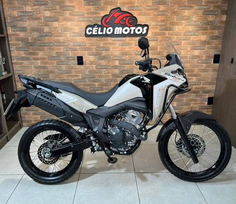 HONDA XRE 300 SAHARA ADVENTURE HONDA XRE 300 SAHARA ADVENTURE